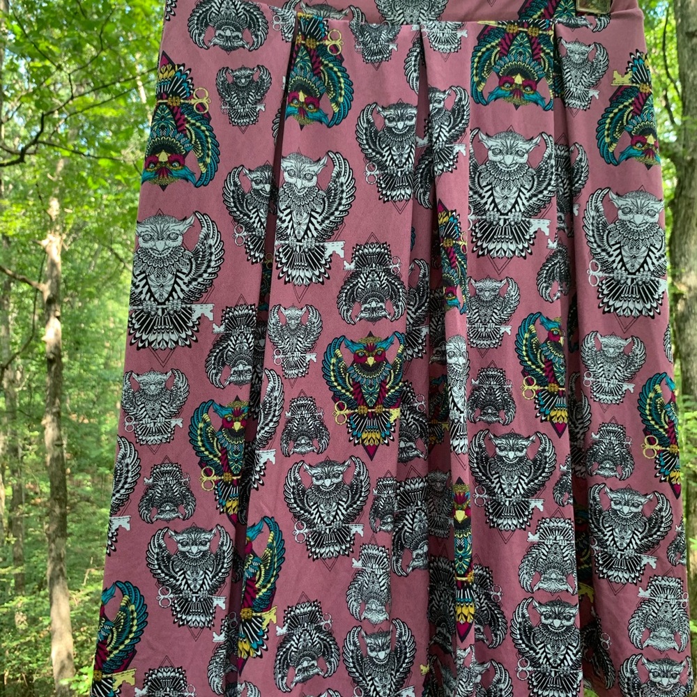 Lularoe HTF owl and key print Azure skirt